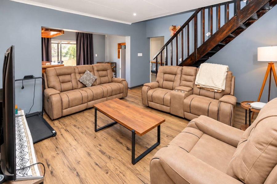 3 Bedroom Property for Sale in Melodie North West